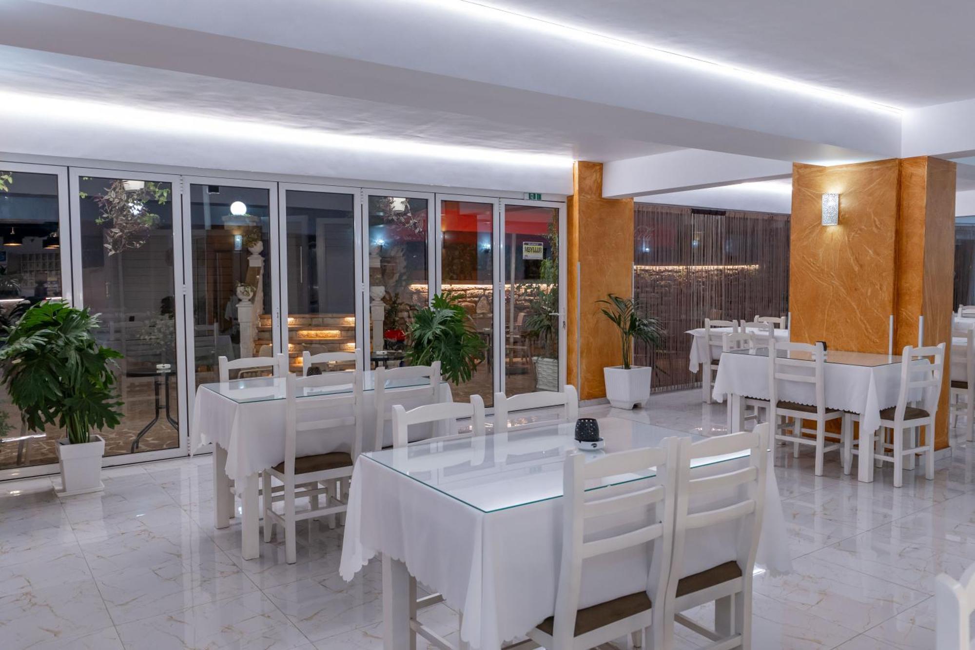 Hotel Elite Sarandë Exteriér fotografie
